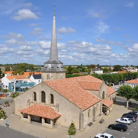 2 Face A Saint-jean-de-monts, Entre Casino Et Palais Des Congres - Fr-1-323-337 Daire